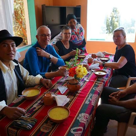 Tikawasi Homestay Comunidad Pueblo Isla Amantani Jose Luis Ocosuyo Exterior photo
